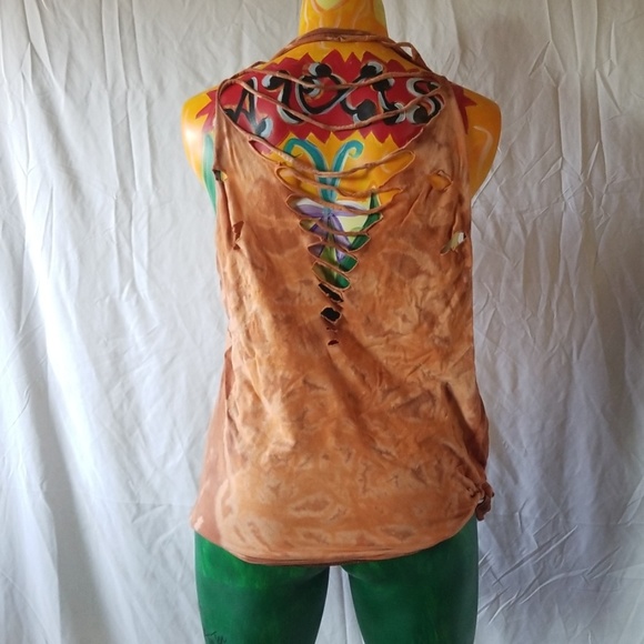 Shirt - Picture 2 of 3